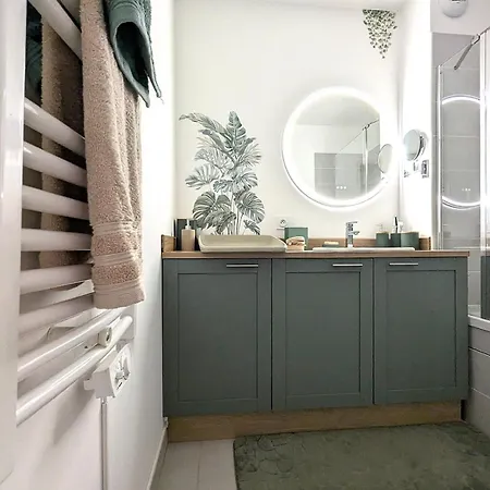 Appartement Beautiful 3-bedroom With Terrace, Park View